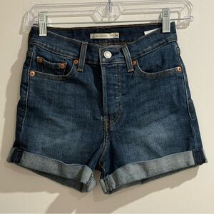 Levi’s shorts Sz 24